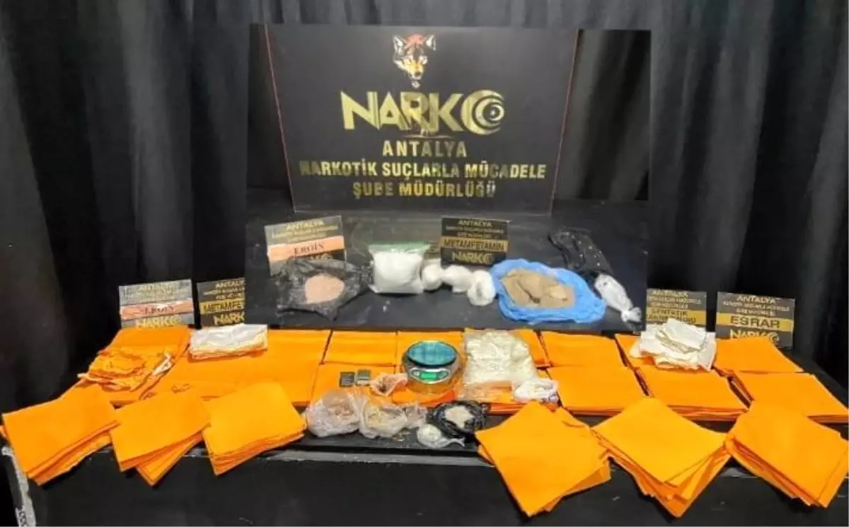 Antalya'da Uyuşturucu Operasyonu: 1,5 Kilo Sentetik Kannabinoid ile Yüzbinlerce Kullanım Ele Geçirildi