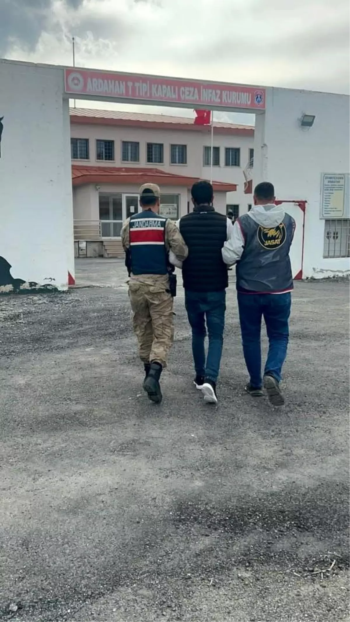 Ardahan'da Hırsızlık Operasyonunda 1 Kişi Tutuklandı