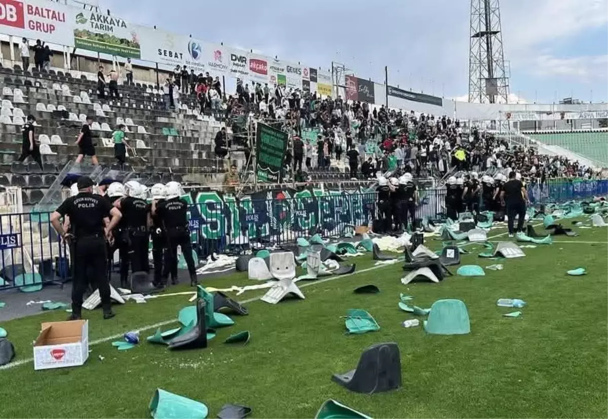 Denizlispor'a Seyircisiz Oynama Cezası
