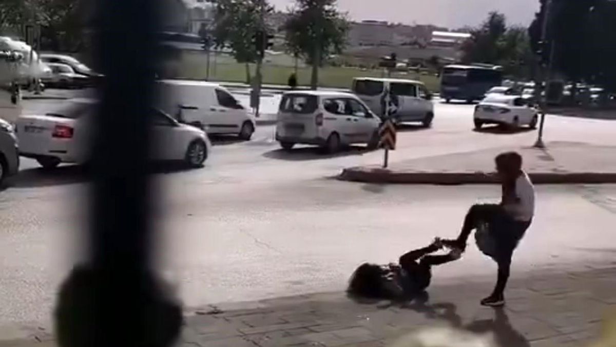 Gaziantep'te kadınların kavgası kamerada