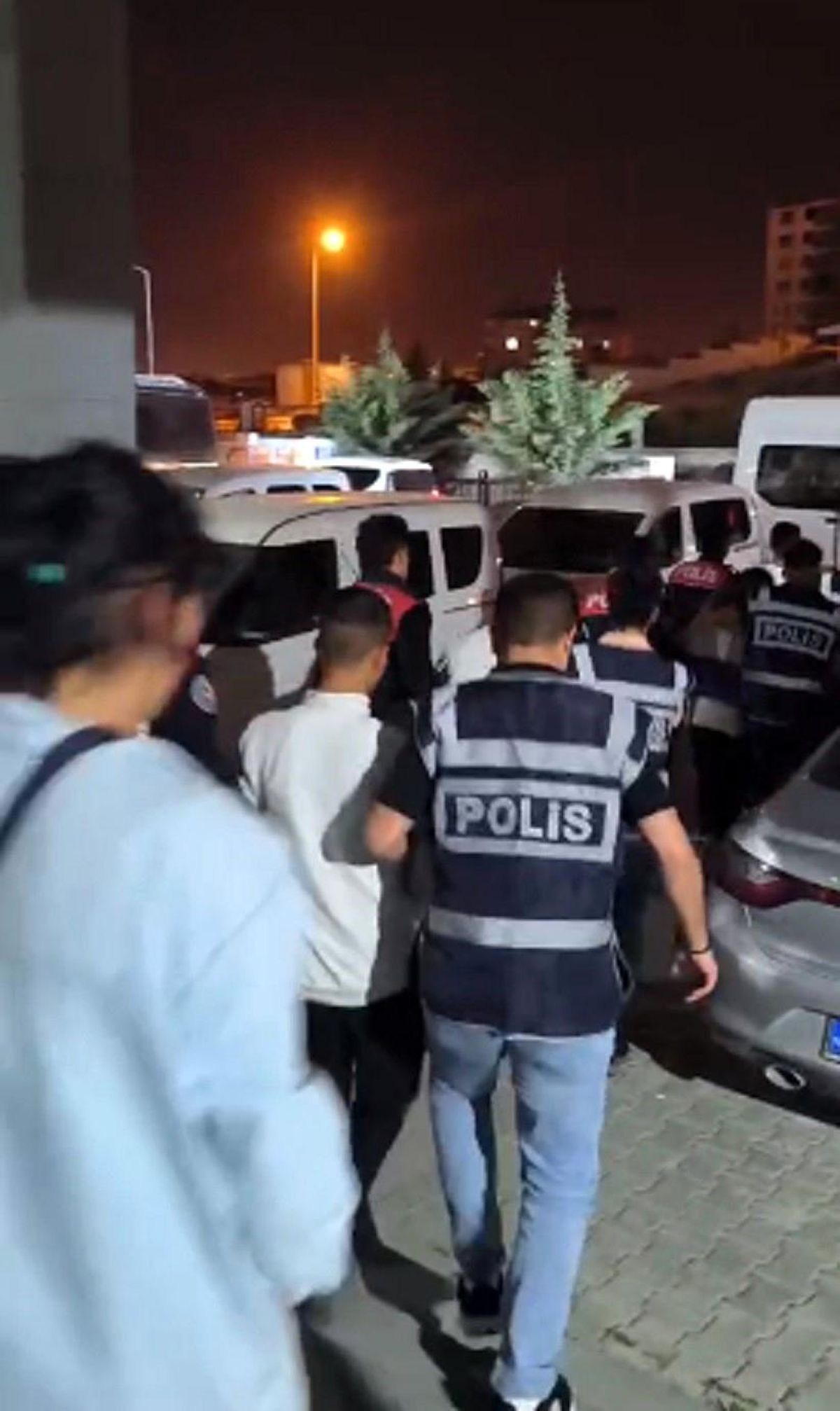 Hatay'da Silahlı Yağma Suçuna 5 Tutuklama