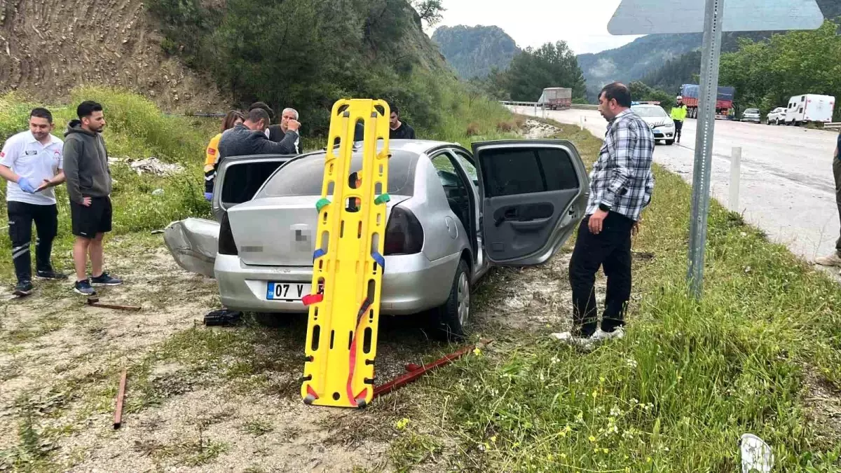 Burdur'da Otomobil ve Kamyon Çarpıştı: 1 Yaralı