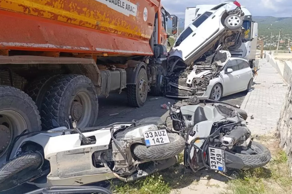 Kamyon önüne ne çıktıysa ezdi