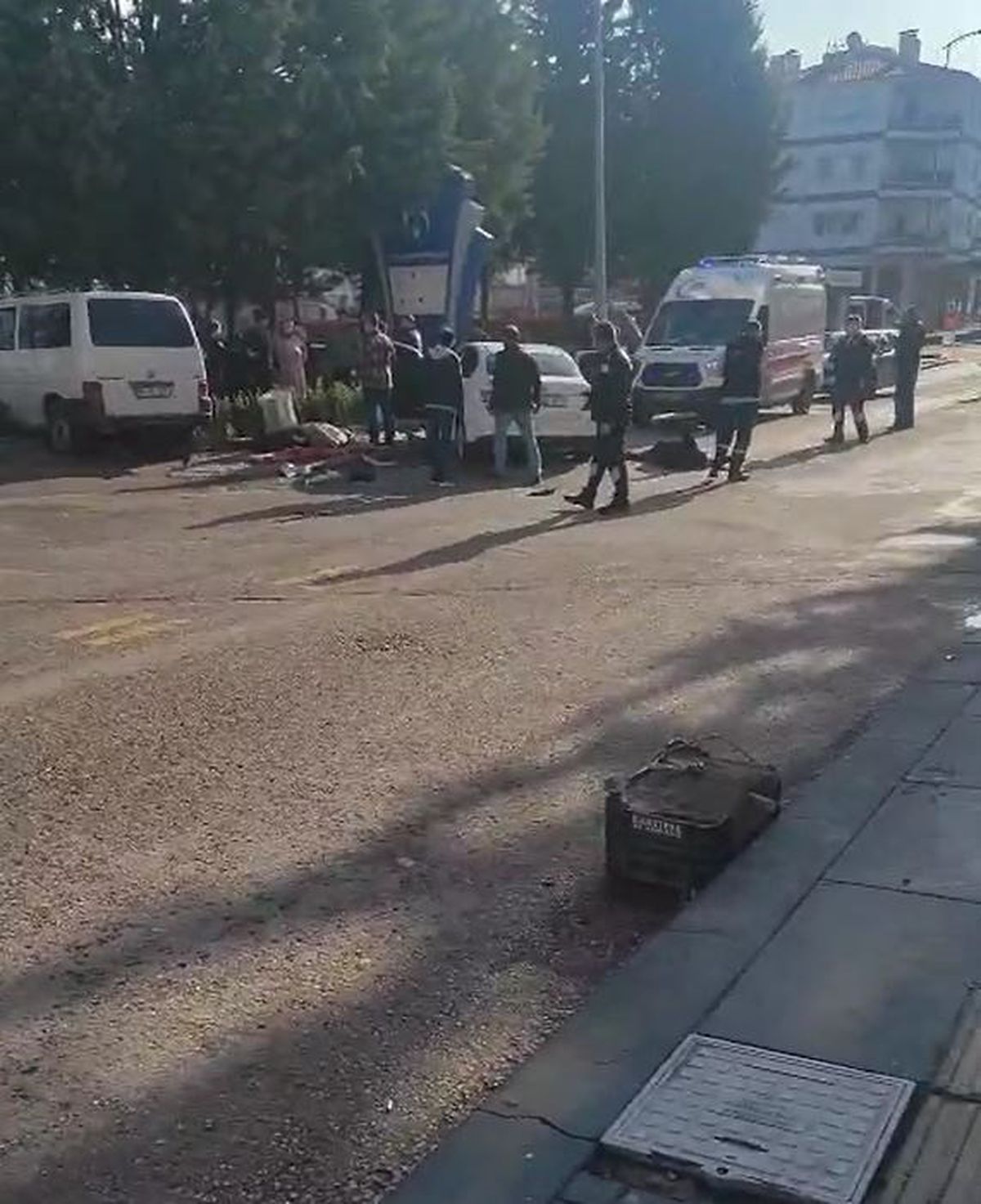 Sincan'da Minibüs ve Otomobil Çarpıştı: 9 Yaralı