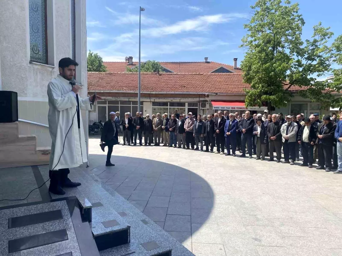 Çanakkale'de Cuma Namazı Sonrası Yağmur Duası