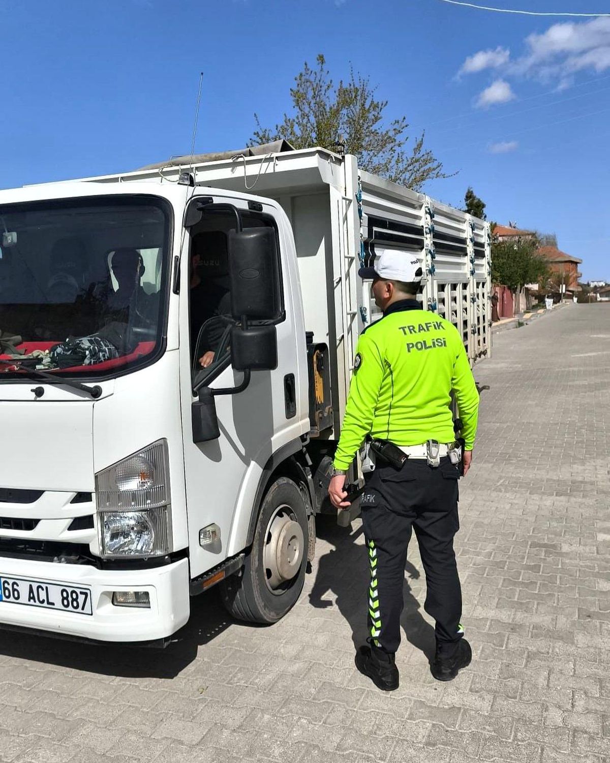 Yozgat'ta Modifiye Araçlar ve Yüksek Sesli Müzik Kontrolü