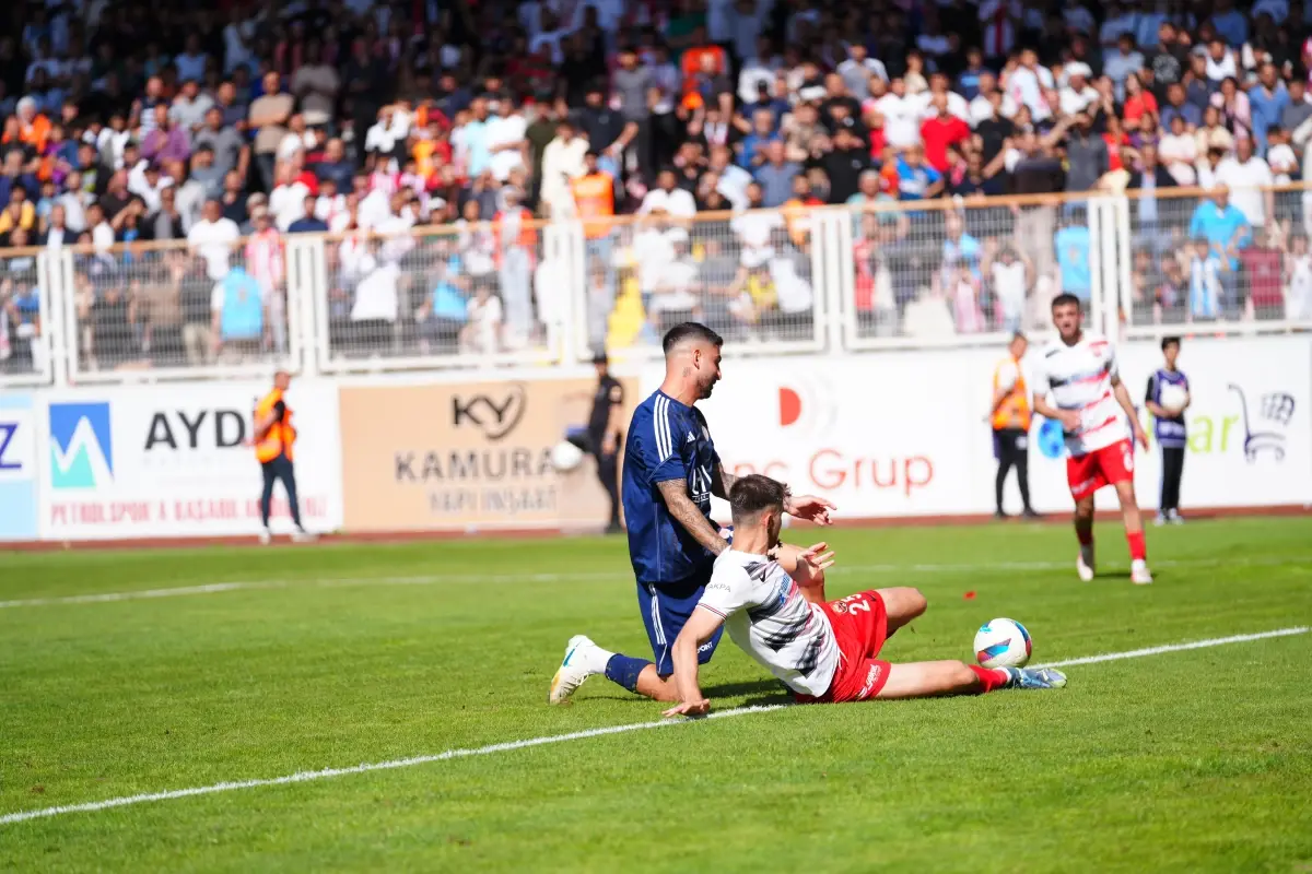 Batman Petrolspor, 24 Erzincanspor'u 2-0 ile Geçti