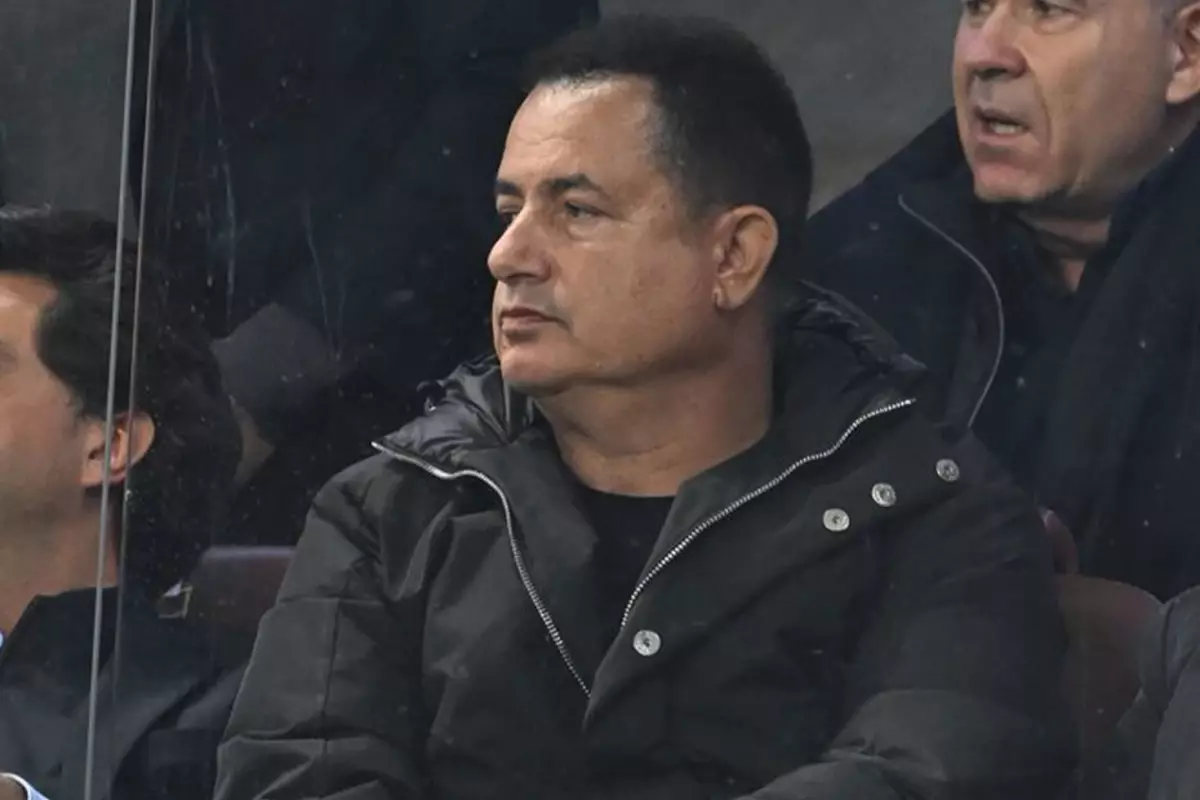 Acun Ilıcalı'nın Hull City'si küme düşmekten son anda kurtuldu