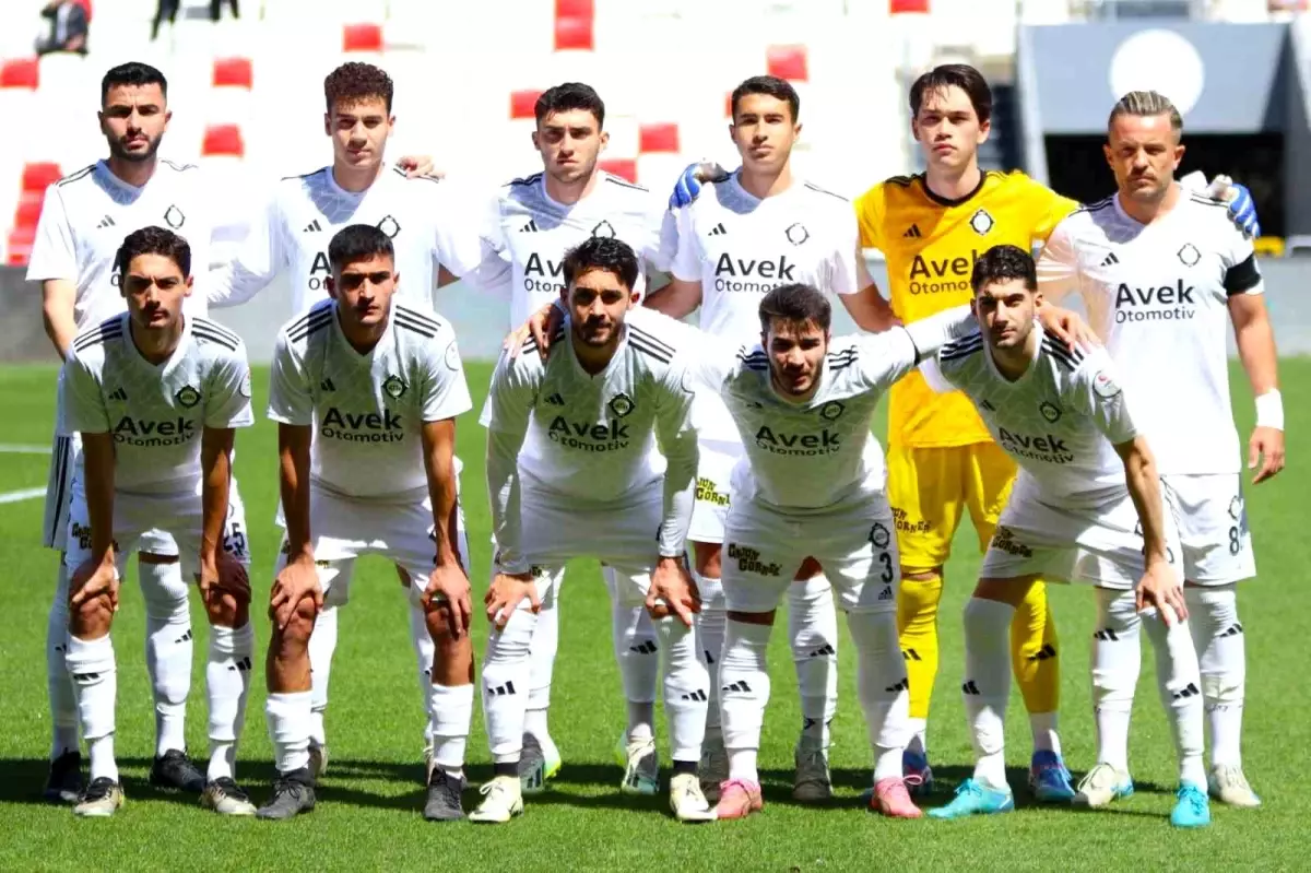 Altay, Kırklarelispor'u 3-0 Mağlup Etti, Ama 2. Lig'e Veda Etti