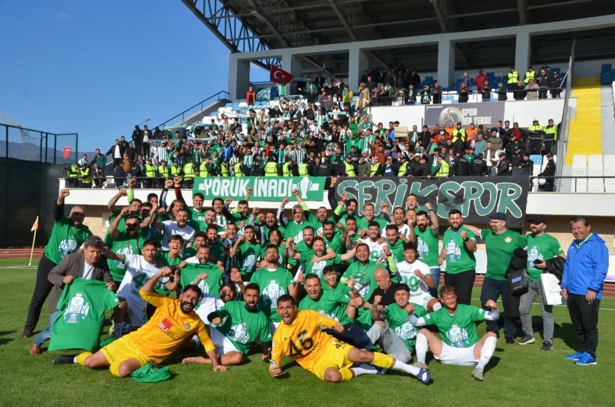 Antalya Belek Üniversitesi Serik Belediyespor, Erbaaspor'u 6-0 Yenerek 1. Lige Yükseldi