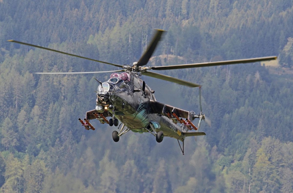 Çin'de Helikopter Kazası: 1 Ölü, 4 Yaralı