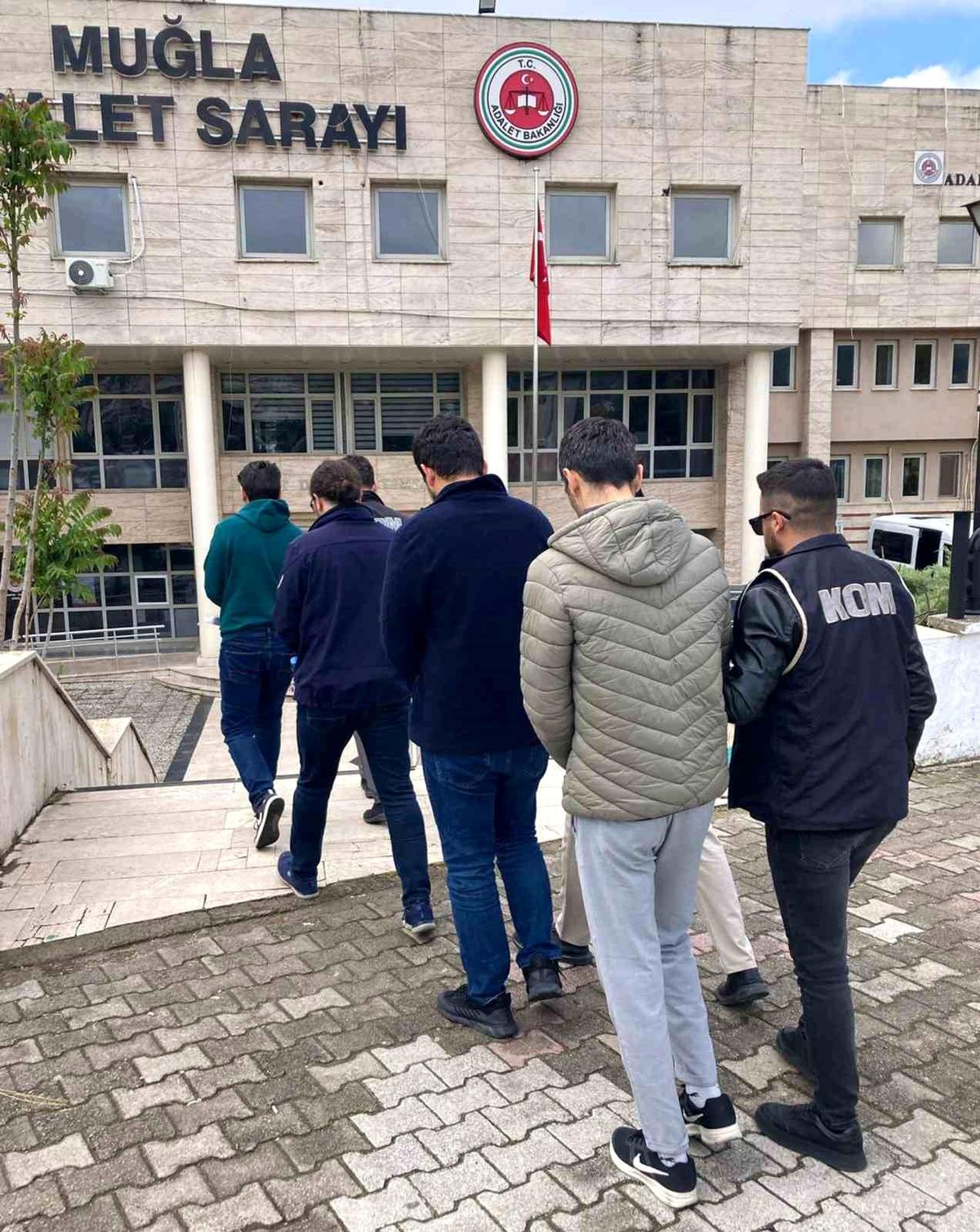 Muğla'da FETÖ Operasyonu: 7 Gözaltı