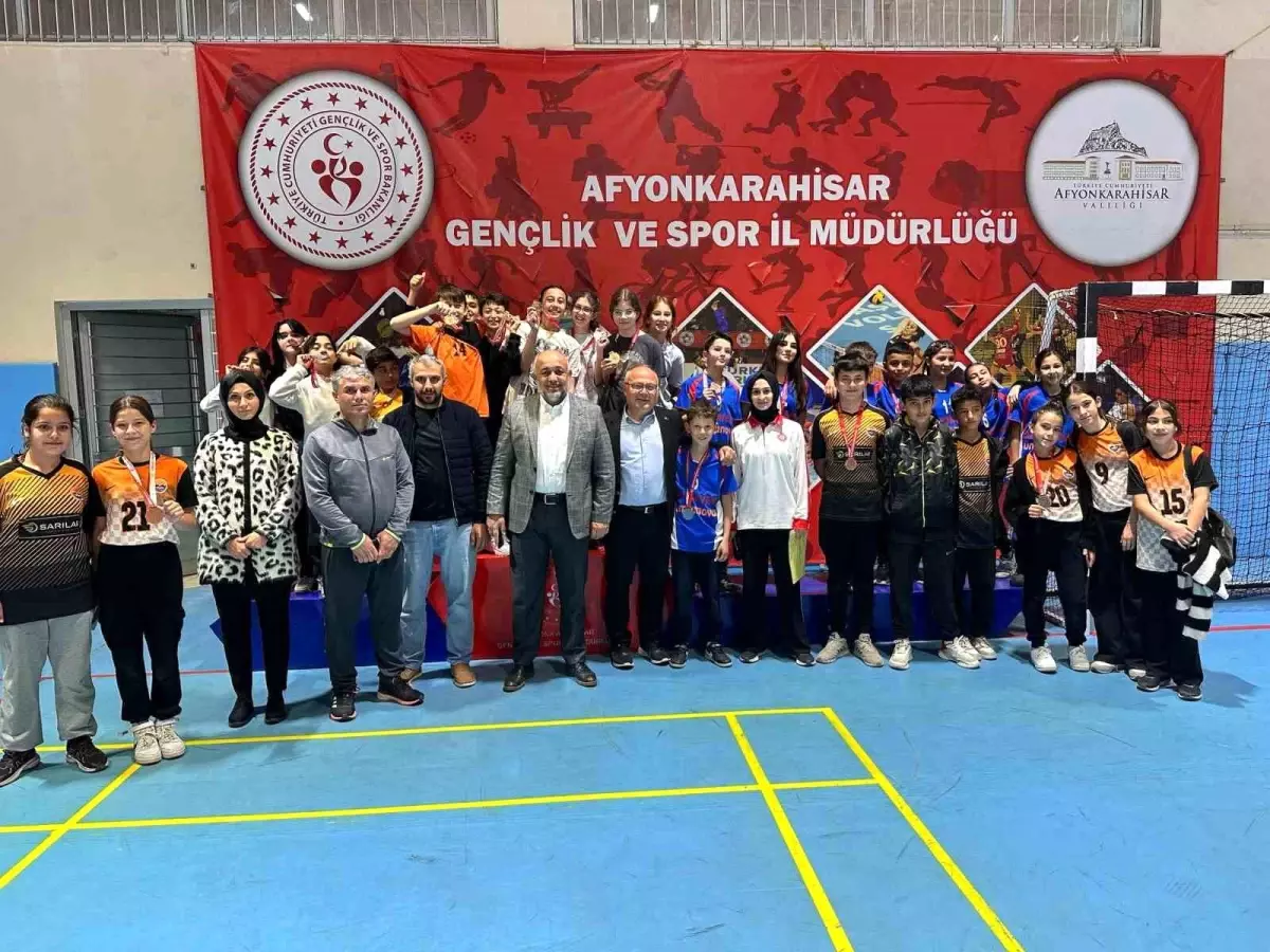 Afyonkarahisar'da Floor Curling Turnuvası Heyecanı