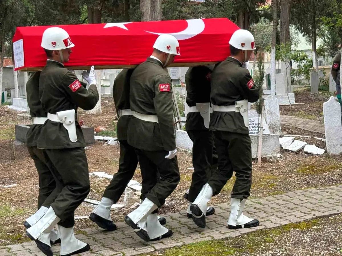 Kıbrıs Gazisi Hasan Hüseyin Işık, Son Yolculuğuna Uğurlandı