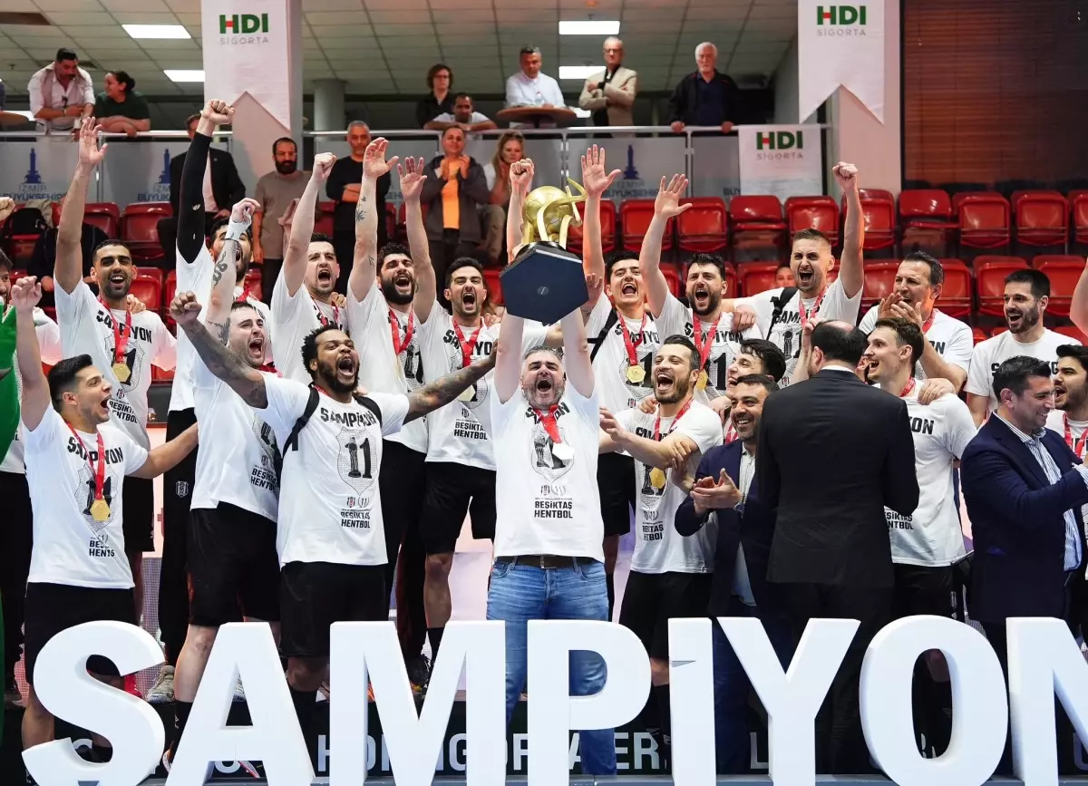 Beşiktaş Hentbol Takımı Türkiye Kupası'nı Kazandı