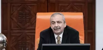 İşte hayatını kaybeden Sırrı Süreyya Önder'in hafızalara kazınan 'helallik' sözleri