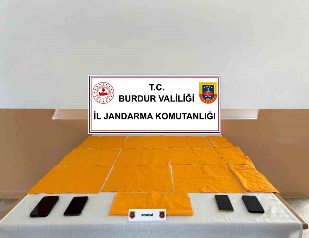 Burdur'da Uyuşturucu Operasyonu: 13 Gözaltı, Çok Miktarda Madde Ele Geçirildi