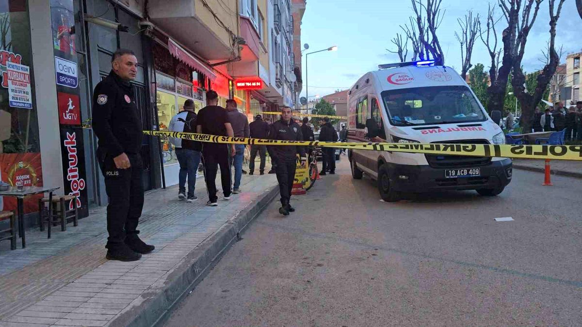 Çorum'da Kavga Sırasında Kendini Vuran Adam Yaralandı