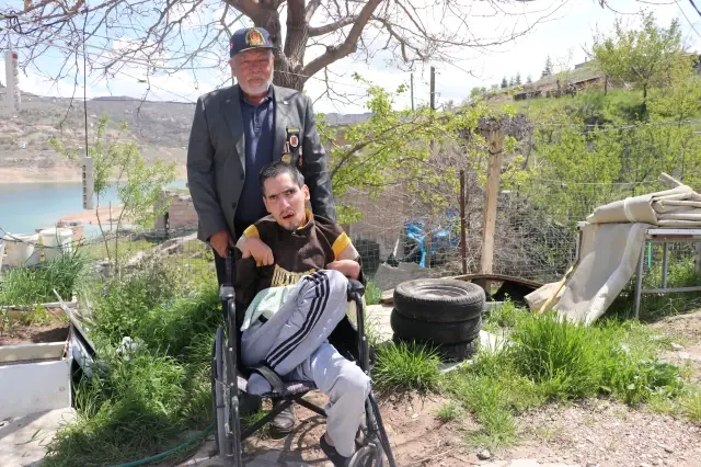 Cyprus veteran has been waiting for his deserted village for 35 years, those who hear the reason say 'Well done'
