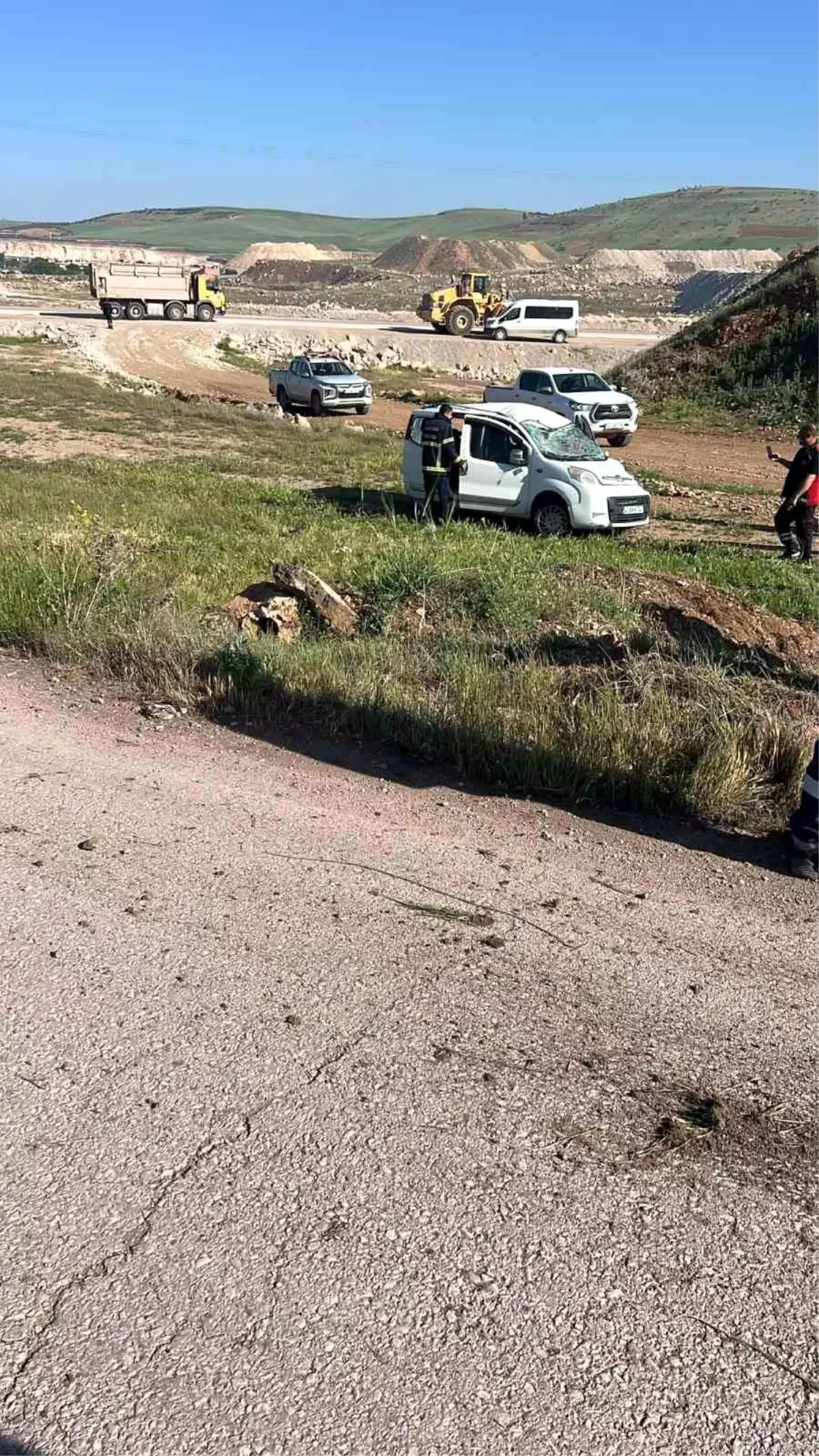 Mardin'de Hafif Ticari Araç Kazasında 4 Kişi Yaralandı