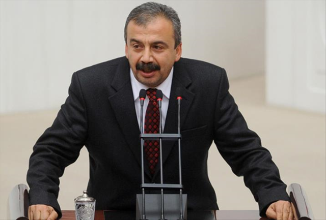 Sırrı Süreyya Önder öldü mü?