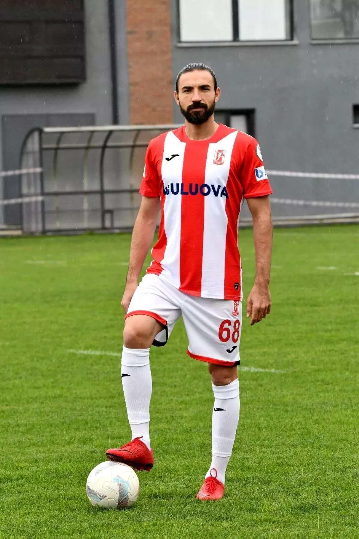Balıkesirspor Kaptanı Play-Off Maçları İçin Taraftarlarını Davet Etti