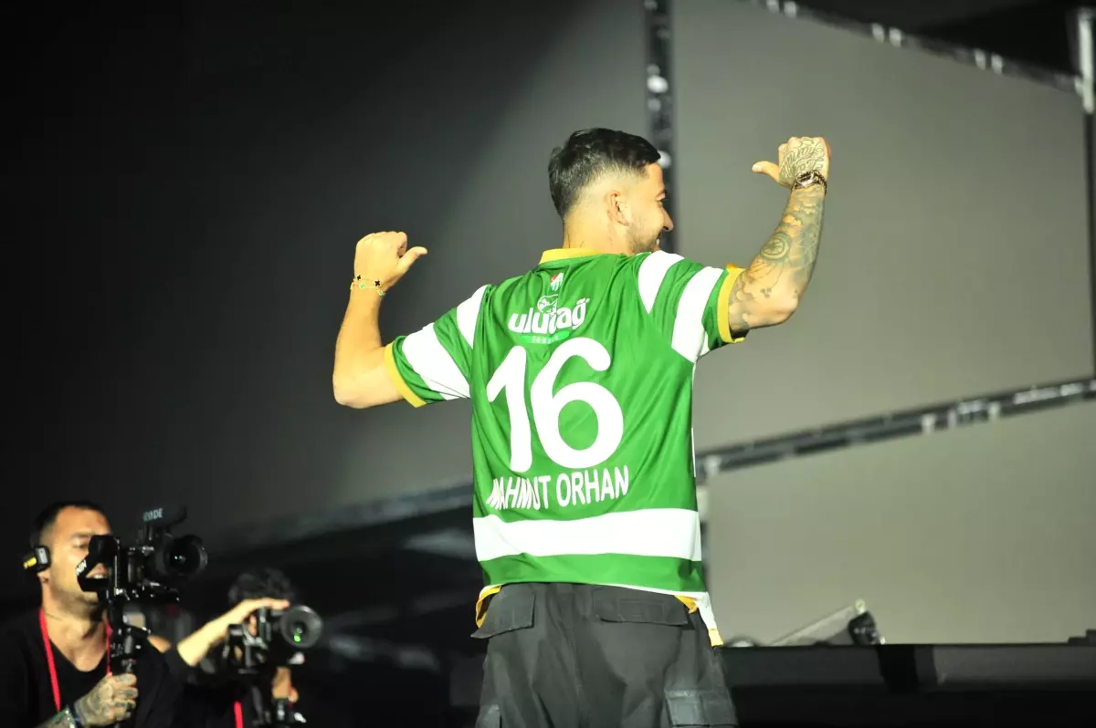 Mahmut Orhan'dan Bursaspor'a Destek Konseri