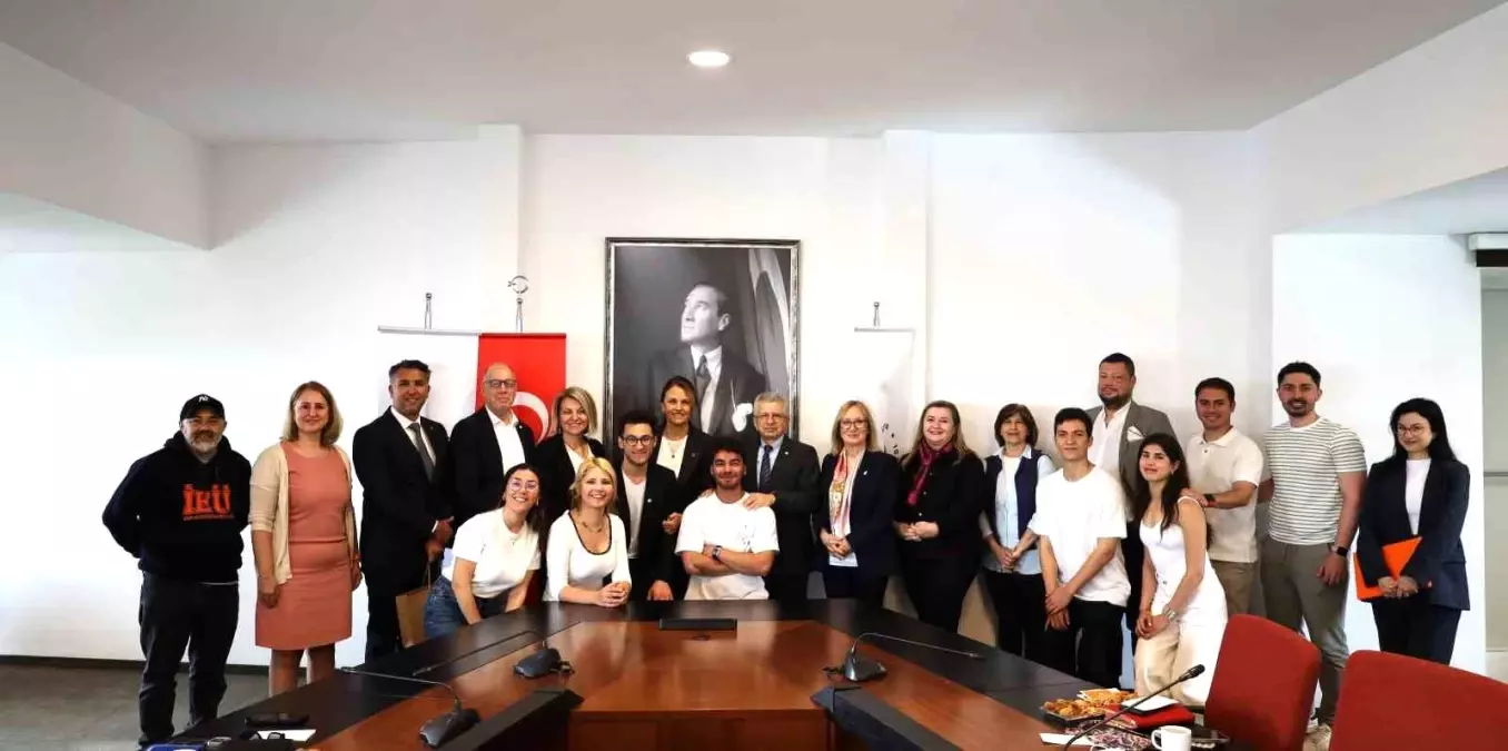 İEÜ ve TYF'den Yelken Sporuna Yeni Proje İş Birliği