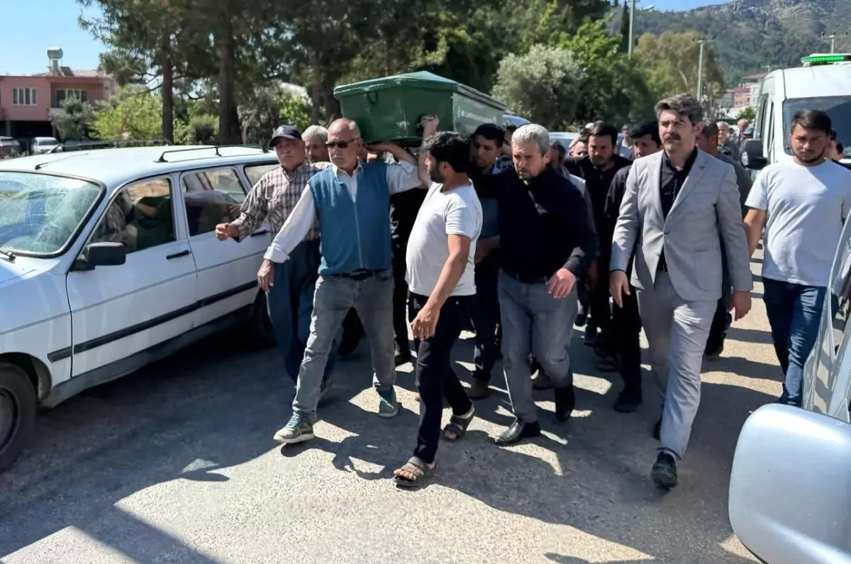Otomobilin bisiklete çarpması sonucu 12 yaşındaki Gökhan hayatını kaybetti