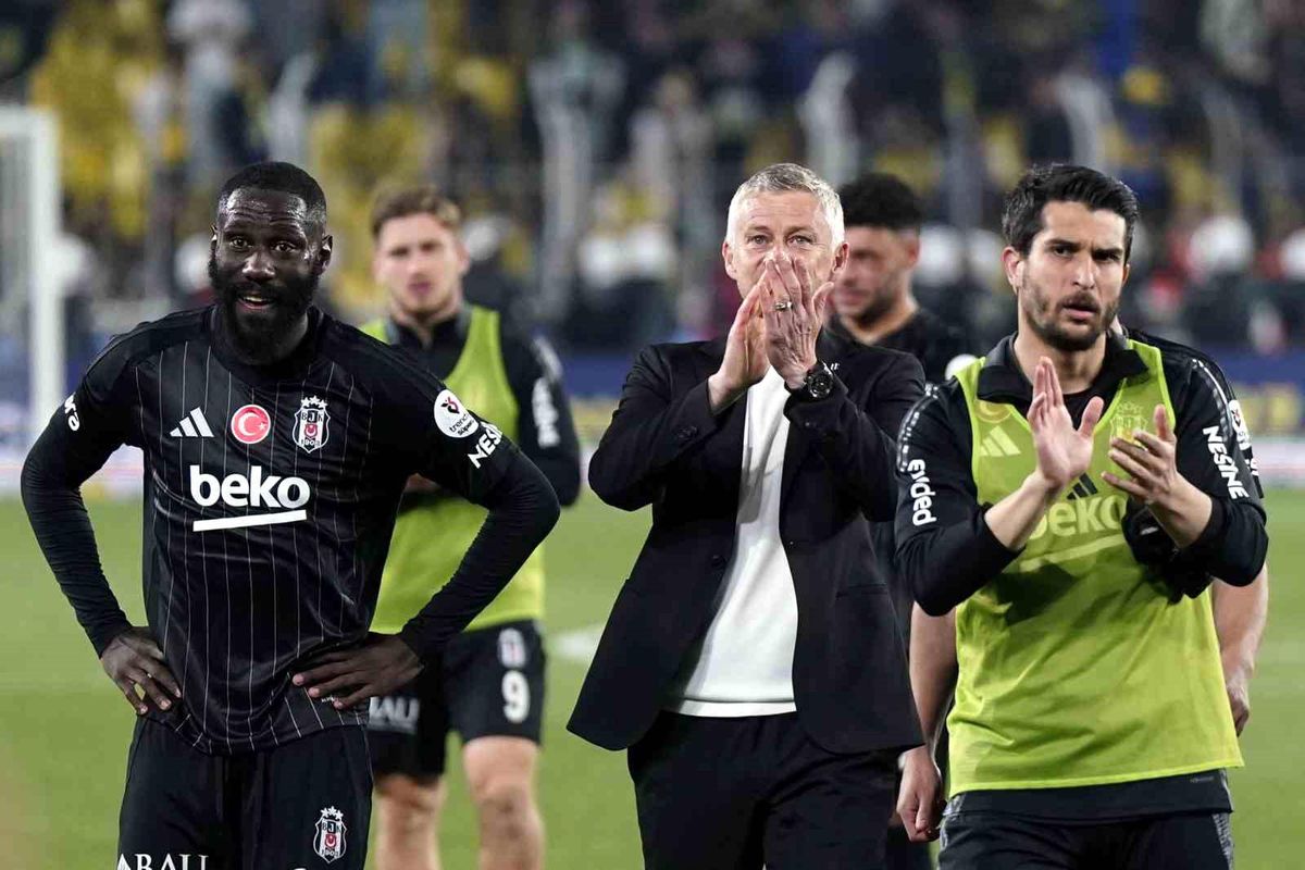 Beşiktaş, Fenerbahçe'ye Deplasmanda Galip Gelerek Uzun Süre Sonra Tarih Yazdı
