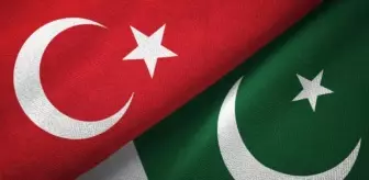 Prof. Dr. İrfan Kaya Ülger: Türkiye Pakistan'a diplomatik destek verir, sahaya inmez