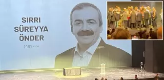 Sırrı Süreyya Önder'e veda! Cenazesi salona böyle getirildi