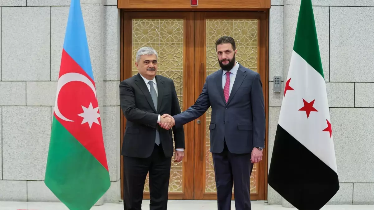 Suriye Cumhurbaşkanı Ahmed Şara, Azerbaycan Heyeti ile Görüştü