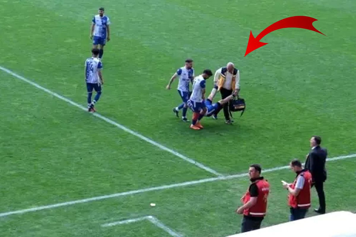 Amatör Lig'de ilginç anlar! Sakatlanan futbolcu sedye yerine elle taşındı