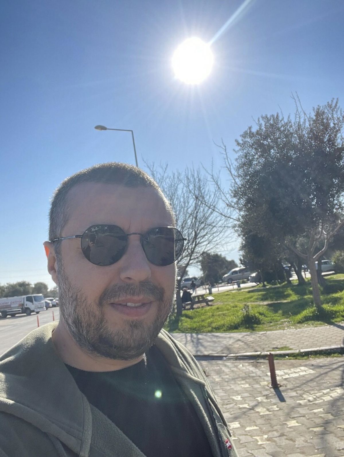 Anaokulu Öğretmeni Yol Kenarında Yaralı Bulundu