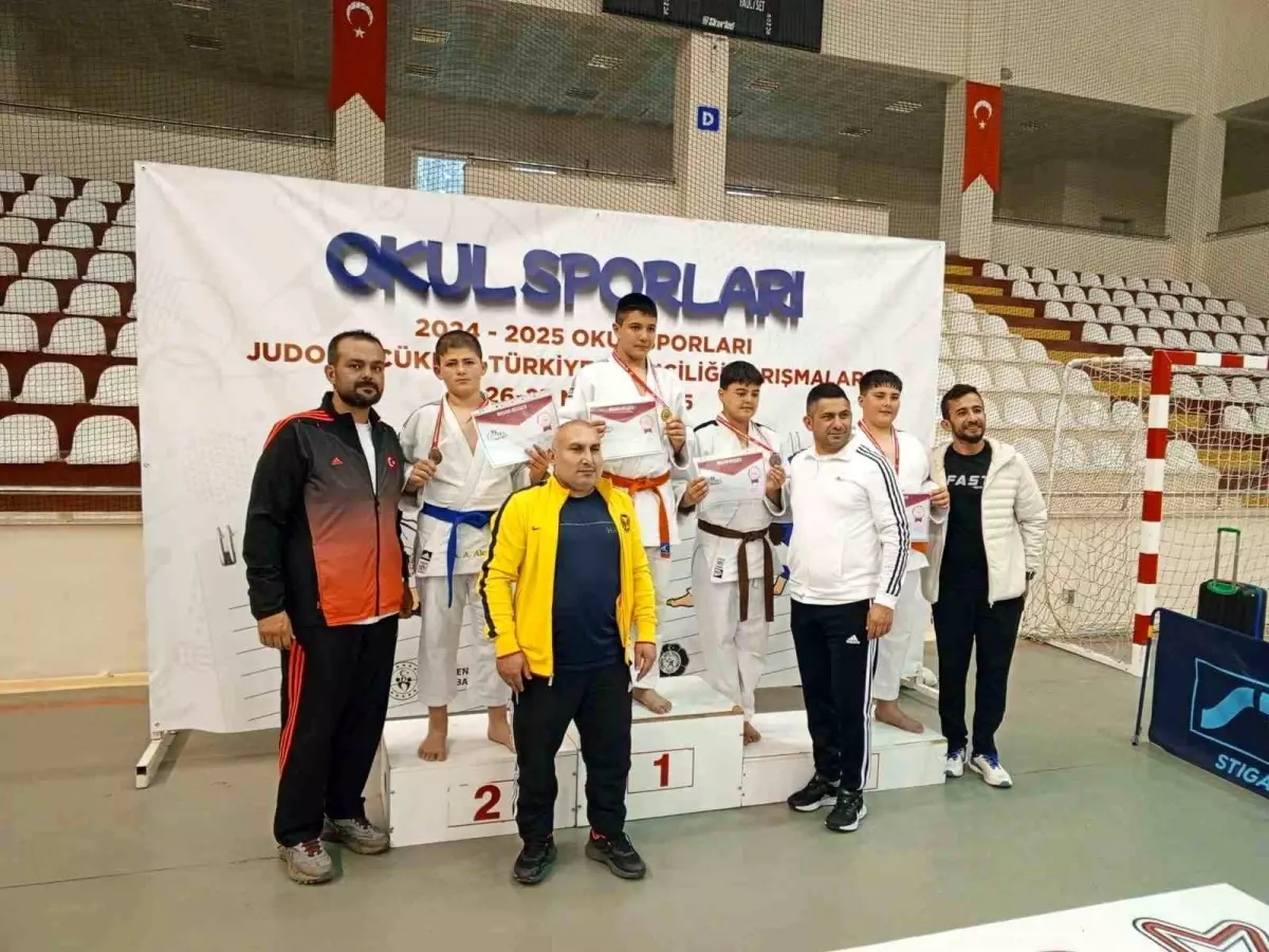 Bilecikli Genç Yetenek Aybars Ali Akpınar, Türkiye Judo Şampiyonası'nda İkinci Oldu