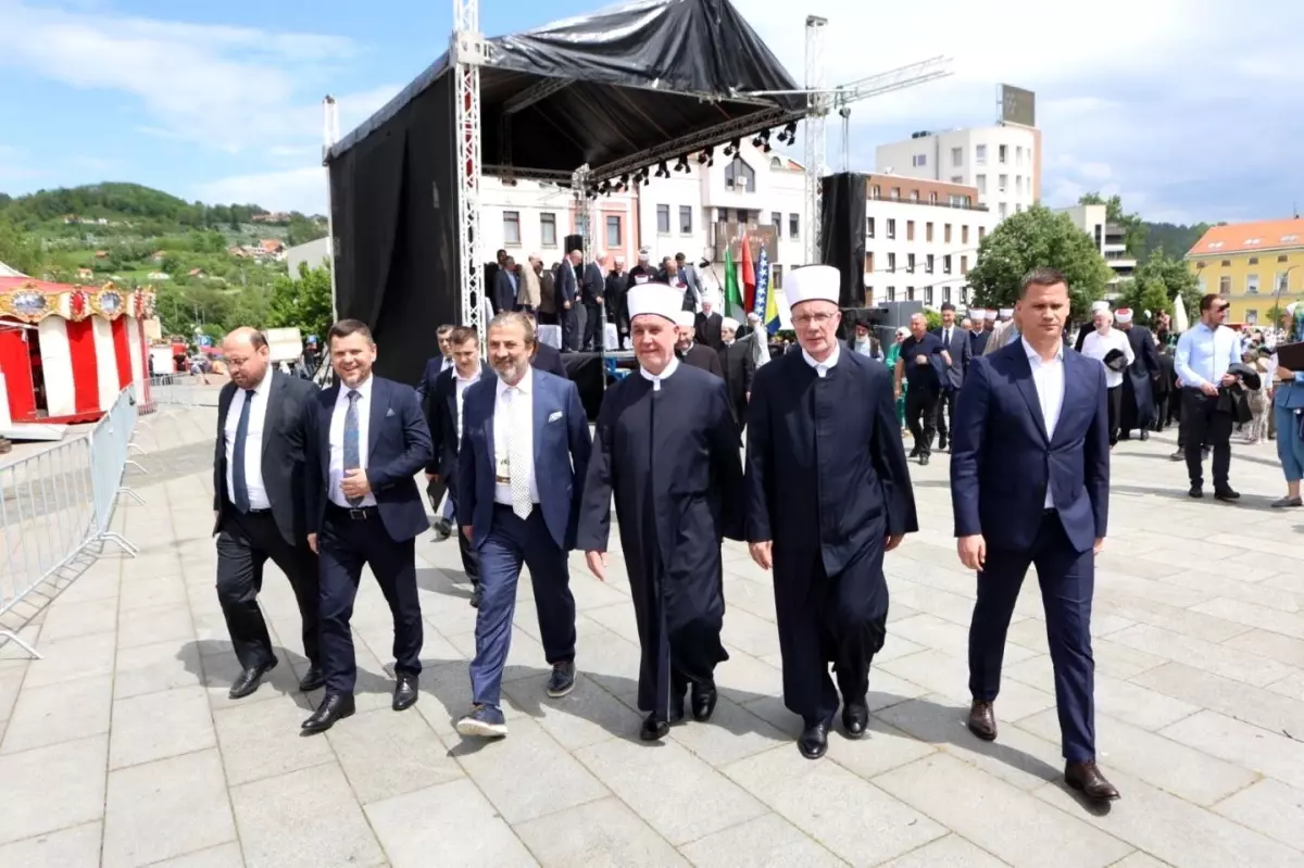 Bosna Hersek'te Türkiye'nin desteğiyle yenilenen Behram Ağa Camii açıldı