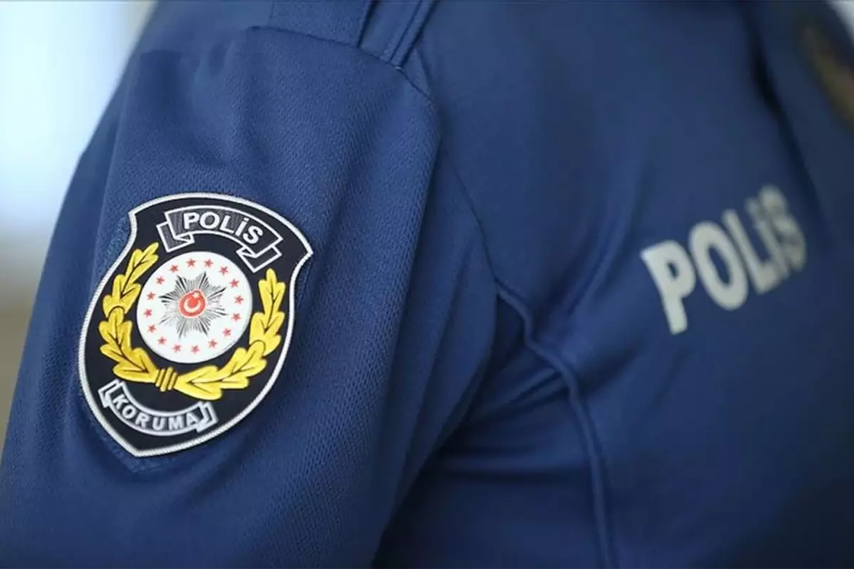 Çetelerle işbirliği yaptığı iddia edilen polis, kendisini takip eden polisi dövdürtüp kaçırdı
