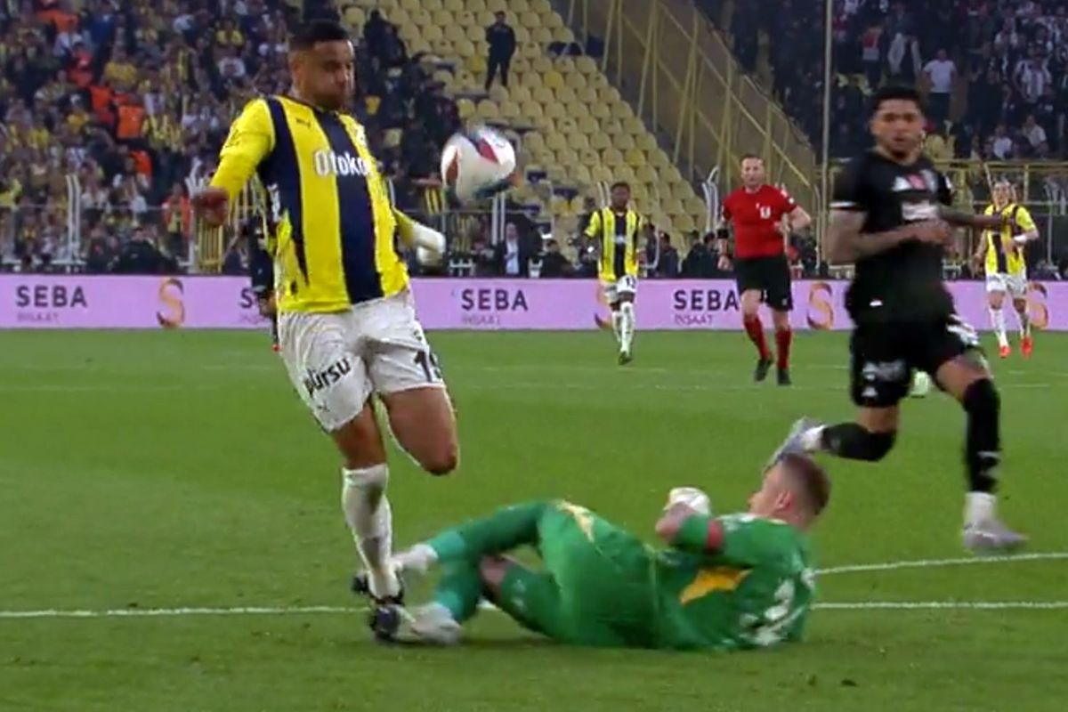 En-Nesyri'nin penaltı beklediği pozisyonda ünlü yorumcular tereddütsüz görüş belirtti
