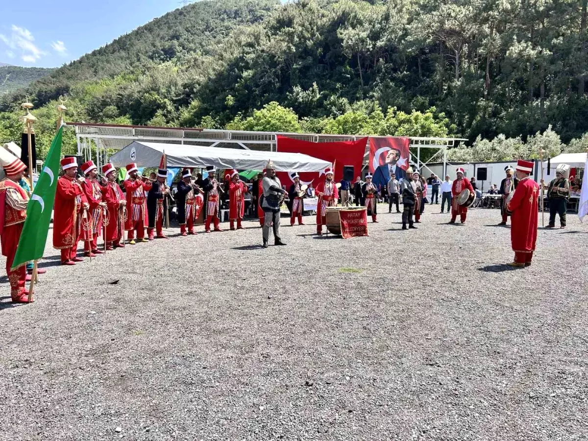 Hatay'da Geleneksel Türkmen Şenliği: Akrabalar Bir Araya Geldi