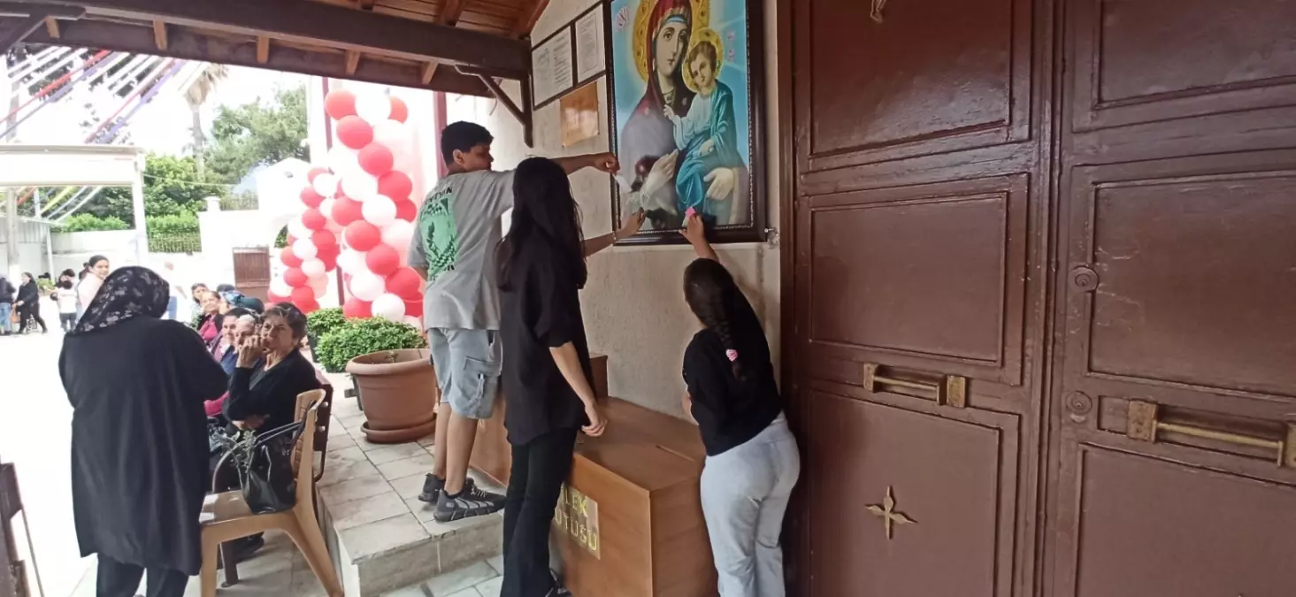 İskenderun'da Hıdırellez Kutlaması: Hristiyan ve Müslümanlar Bir Araya Geldi