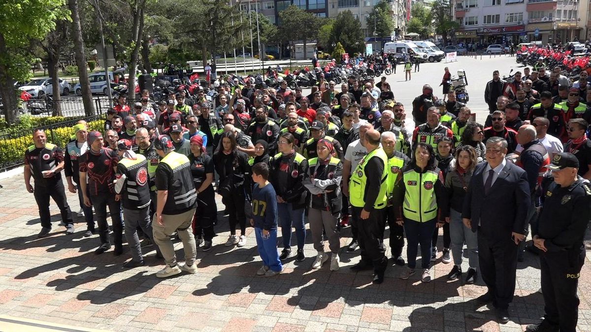 Kırklareli'nde Trafik Güvenliği İçin 'Bir Kural Bir Ömür' Etkinliği Düzenlendi