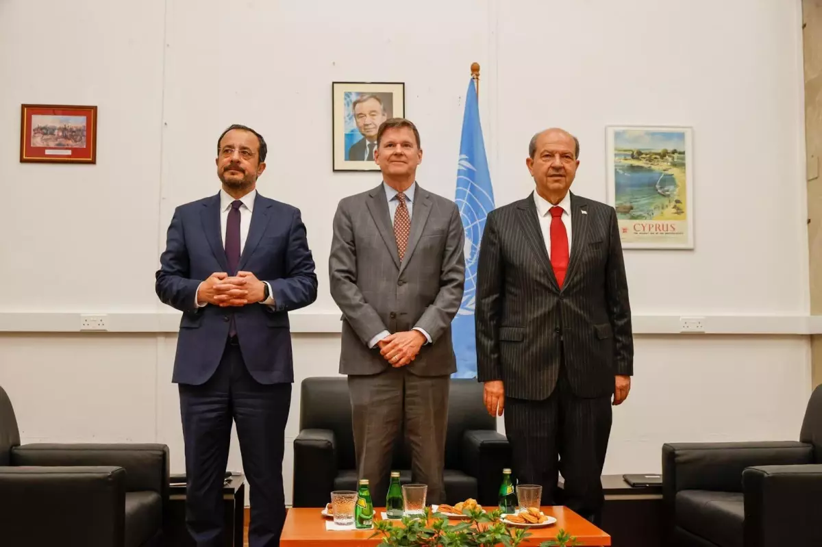 KKTC Cumhurbaşkanı Tatar ile Rum Yönetimi Başkanı Hristodulidis Görüşme Gerçekleştirdi