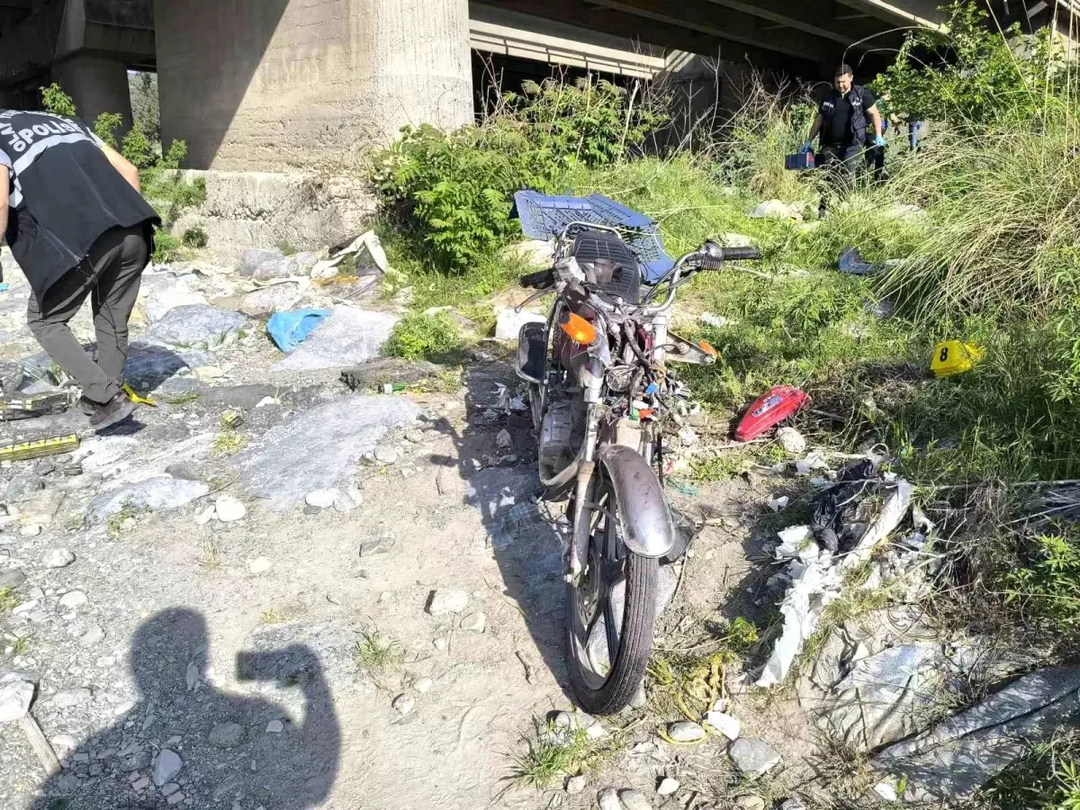 Hatay'da Motosiklet Kazası: 18 Yaşındaki Genç Hayatını Kaybetti