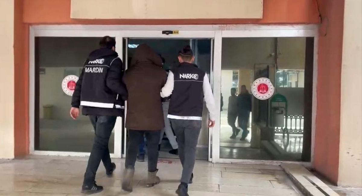 Mardin'de Uyuşturucu Operasyonu: 5 Torbacı Tutuklandı