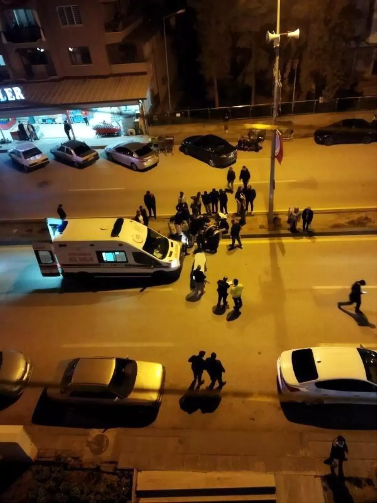 Akyurt'ta Motosiklet Kazası: Yaya ve Sürücü Yaralandı
