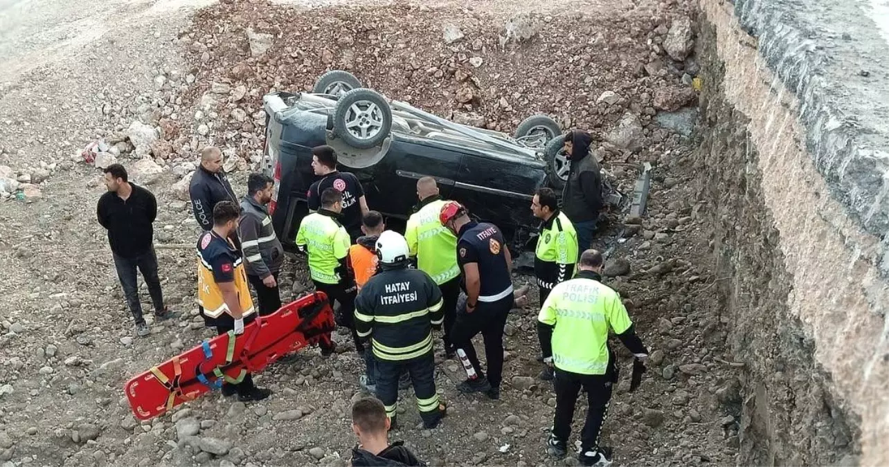 Hatay'da Ters Dönerek Takla Atan Araçta Sürücü Yaralandı