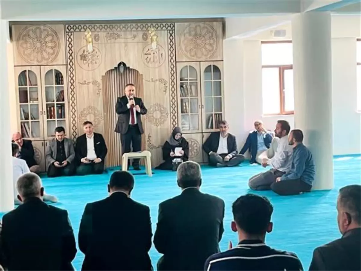 Hakkari'de Vekaletle Kurban Kesim Organizasyonu Tanıtım Toplantısı Düzenlendi