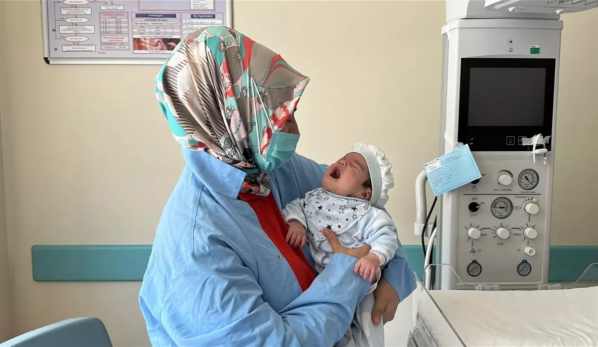 Kütahya'da Bebekteki Tümör Başarıyla Alındı