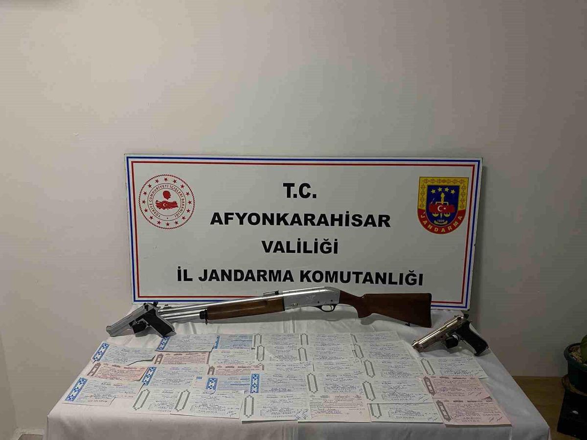 Afyonkarahisar'da Tefecilere Operasyon: İki Gözaltı